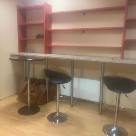 Escobars Backpackers Hostel Ryga Zewnętrze zdjęcie