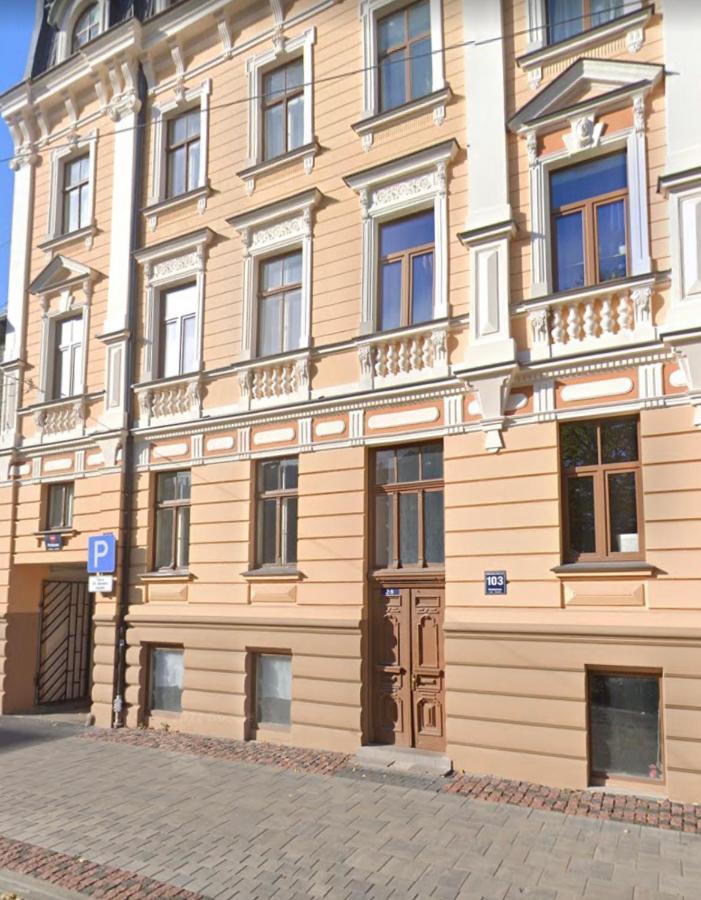 Escobars Backpackers Hostel Ryga Zewnętrze zdjęcie