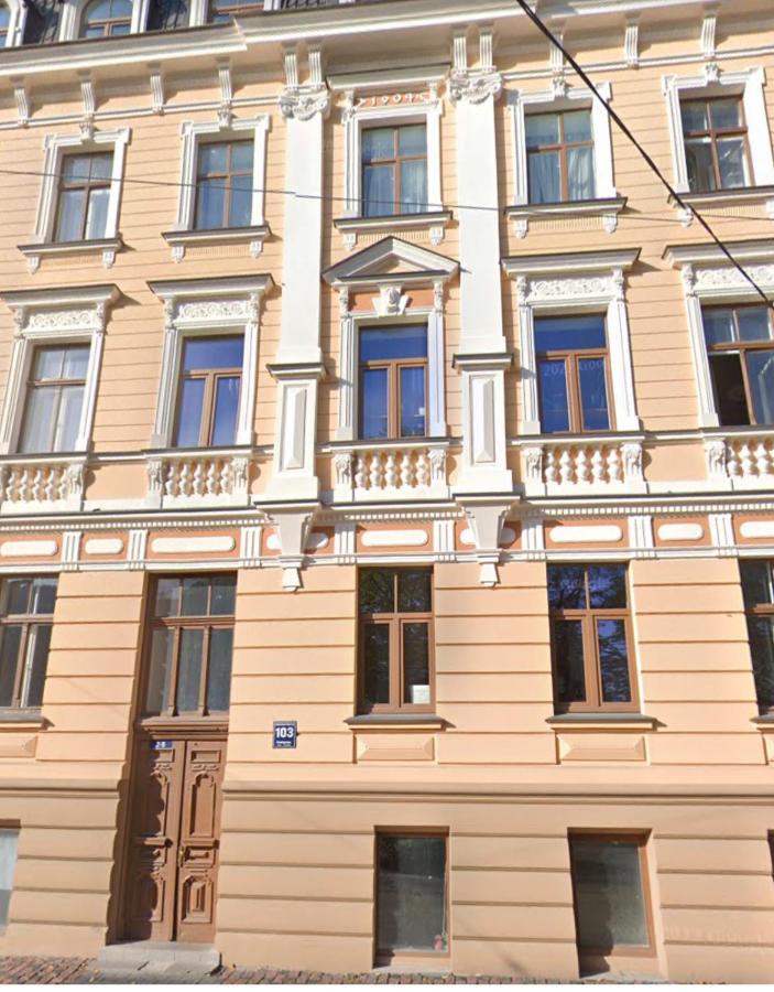 Escobars Backpackers Hostel Ryga Zewnętrze zdjęcie